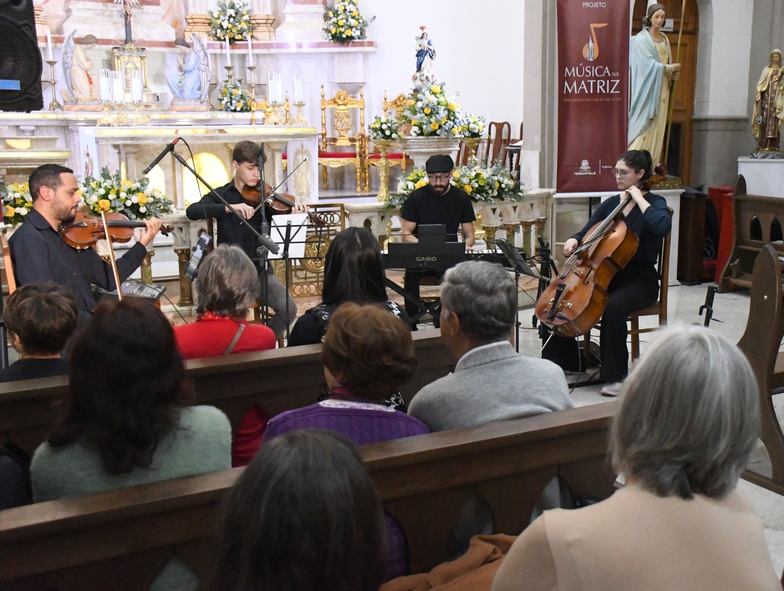 No momento, você está visualizando Teresópolis 133 anos: Arraiá do Cultura de Raiz e edição especial do Música na Matriz marcaram o domingo