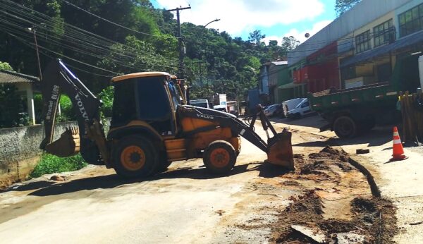 Leia mais sobre o artigo Prefeitura de Teresópolis recupera calçamento de ruas