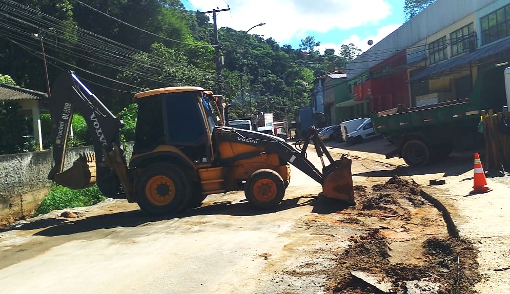 Leia mais sobre o artigo Prefeitura de Teresópolis recupera calçamento de ruas