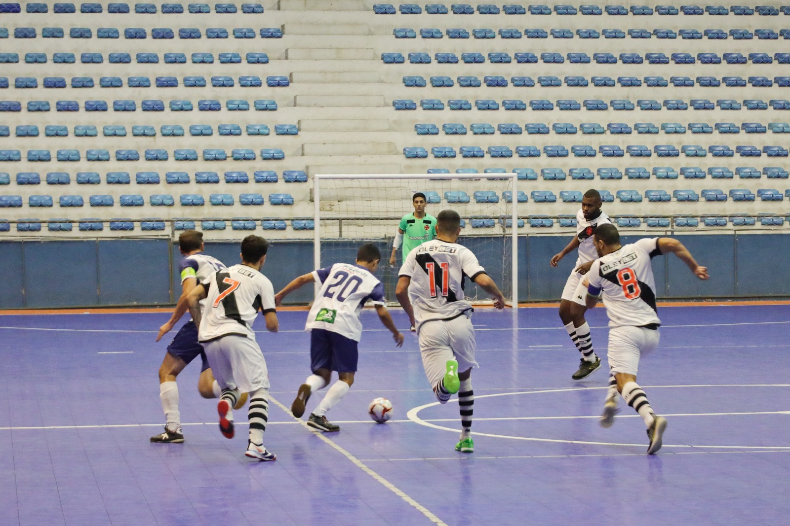 No momento, você está visualizando Campeonato Carioca de Futsal: Vasco da Gama vence Comary/Teresópolis na 2ª rodada com um placar de 10×1