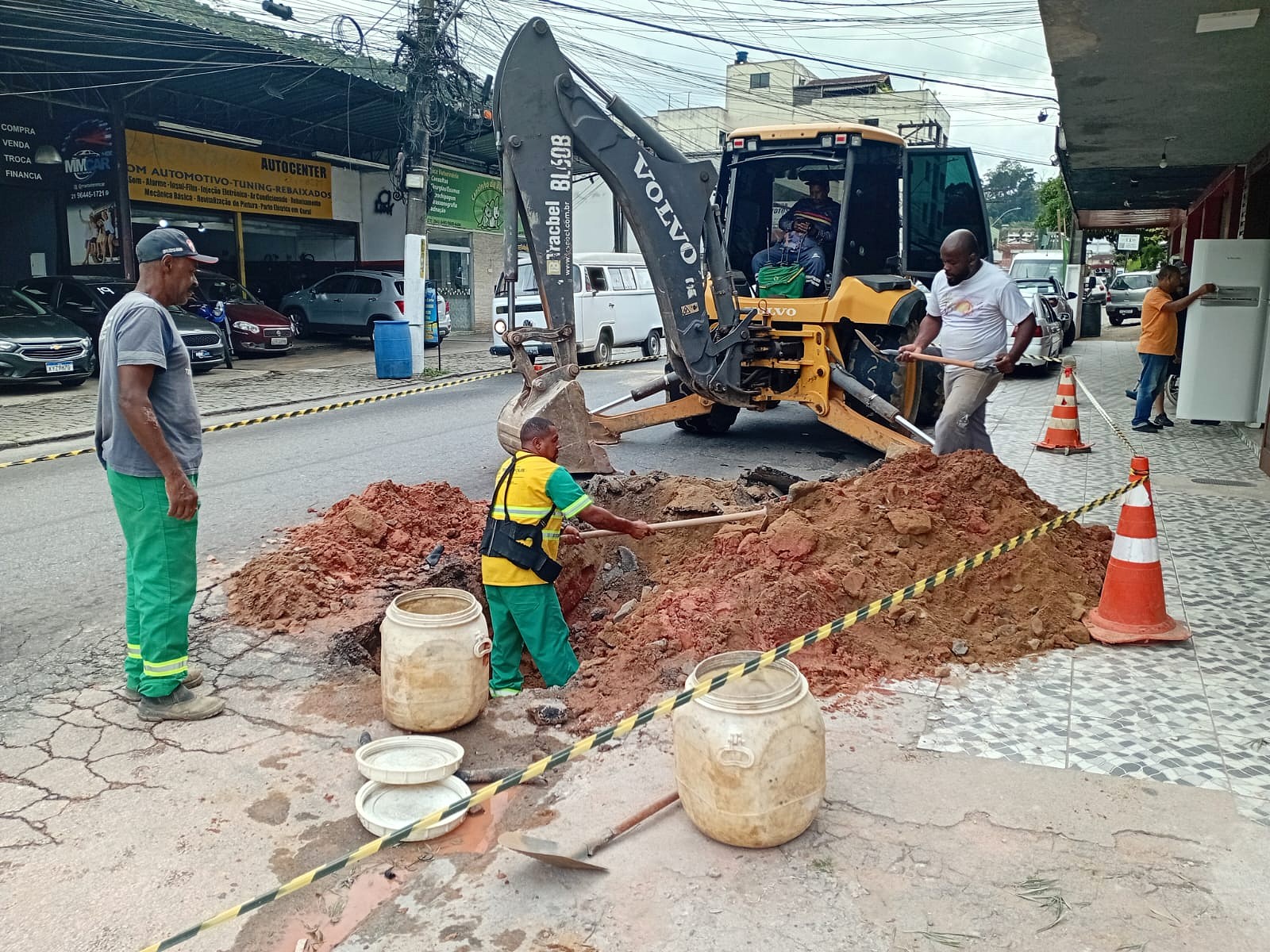 Leia mais sobre o artigo Prefeitura de Teresópolis faz reparos em galerias pluviais pelos bairros