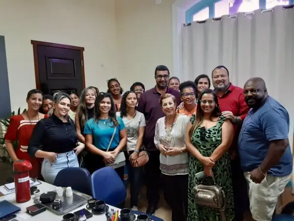Leia mais sobre o artigo Prefeito de Teresópolis se reúne com pais e profissionais no Dia Mundial de Conscientização do Autismo