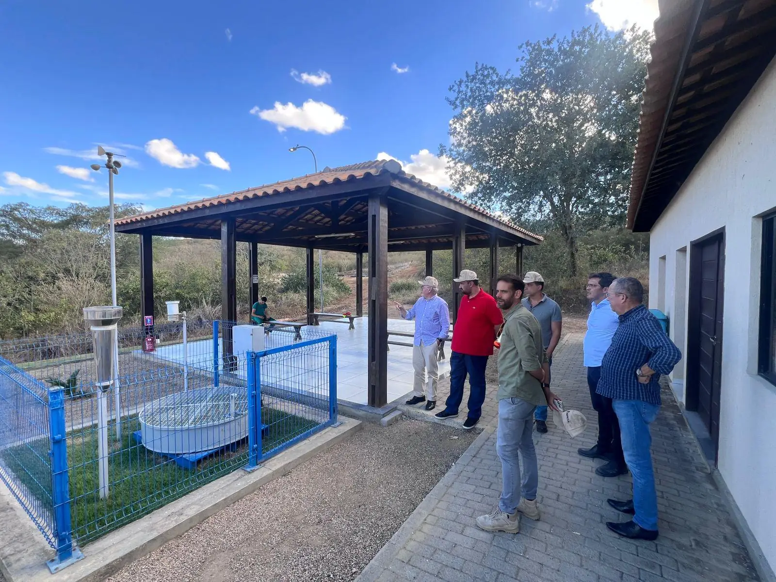 No momento, você está visualizando Prefeito Leonardo Vasconcellos visita Centro de Tratamento de Resíduos de Caruaru, em Pernambuco