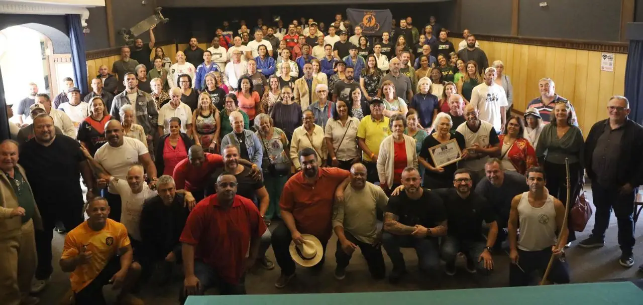 No momento, você está visualizando Prefeito Leonardo Vasconcellos se reúne com integrantes da Comissão da Comunidade Esportiva de Teresópolis