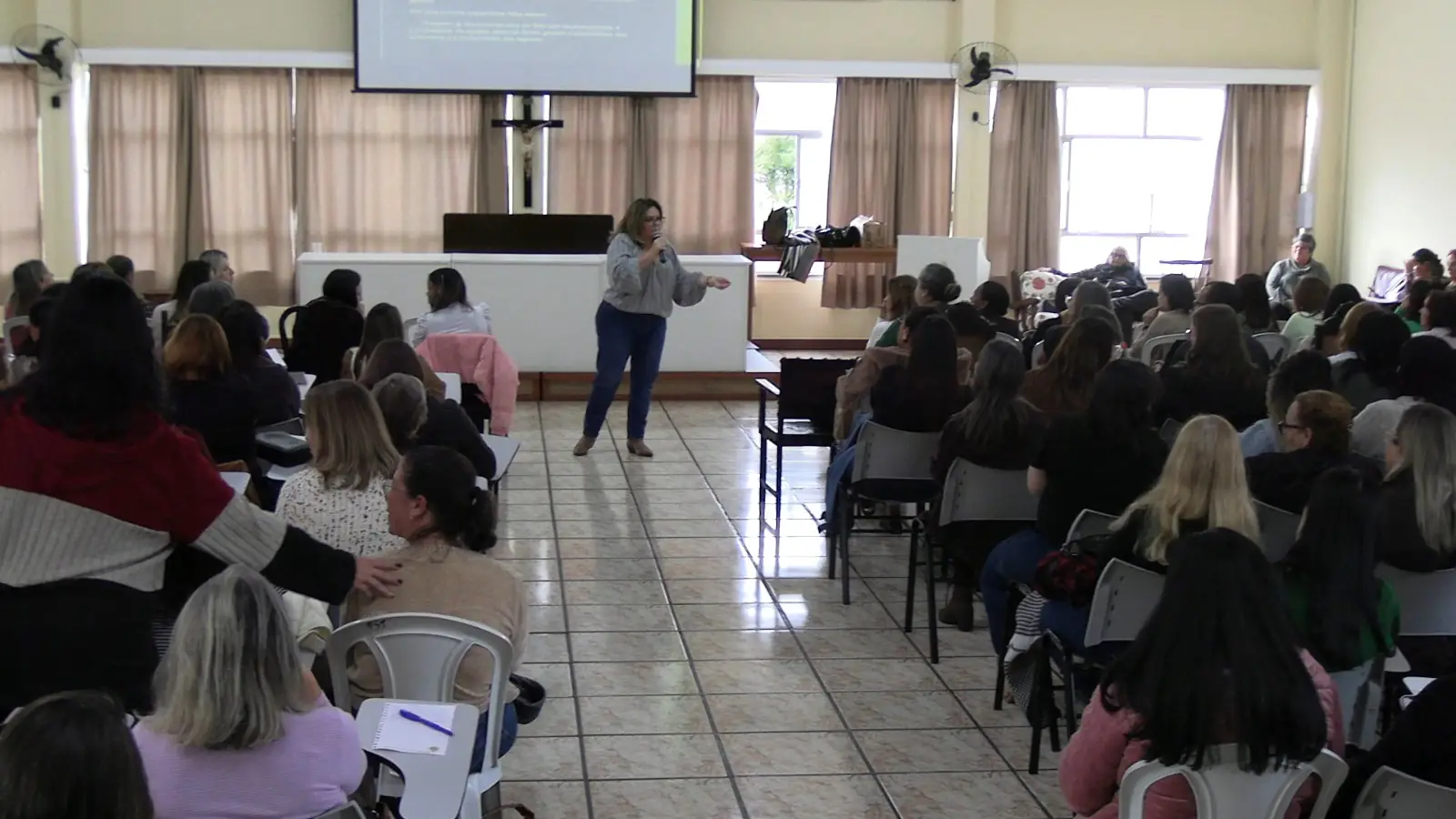 No momento, você está visualizando Secretaria de Educação promove reunião com equipes diretivas das escolas