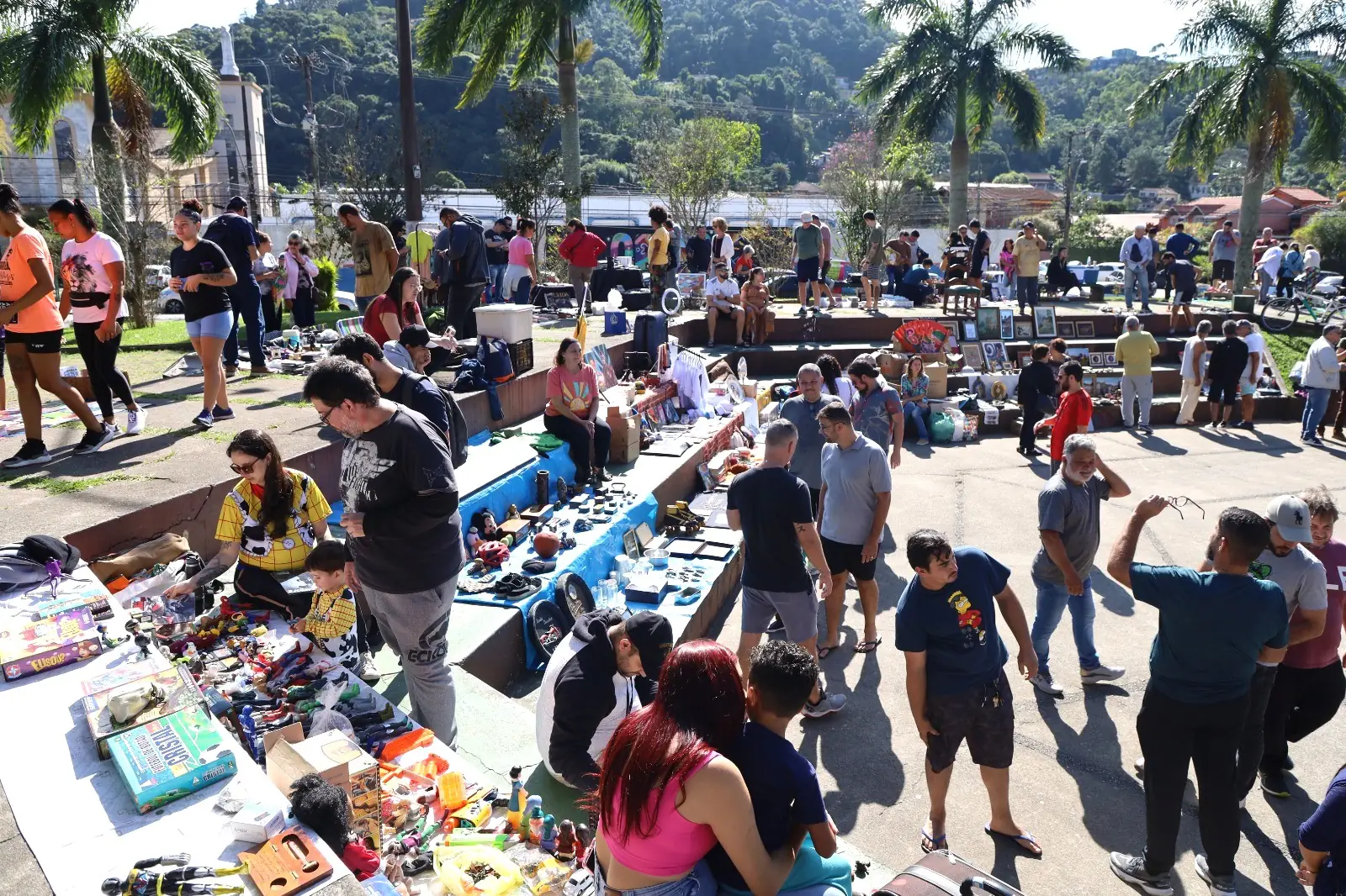No momento, você está visualizando Feira do Rolo de Teresópolis atrai cada vez mais público e expositores