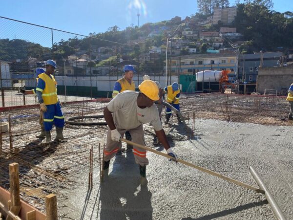 Leia mais sobre o artigo Obras de reforma, reestruturação e revitalização da Escola Municipal Profª Acliméa, em São Pedro, segue em ritmo acelerado