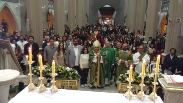 Leia mais sobre o artigo Teresópolis 134 anos: Comunidade católica celebra missa pelo Aniversário da Cidade