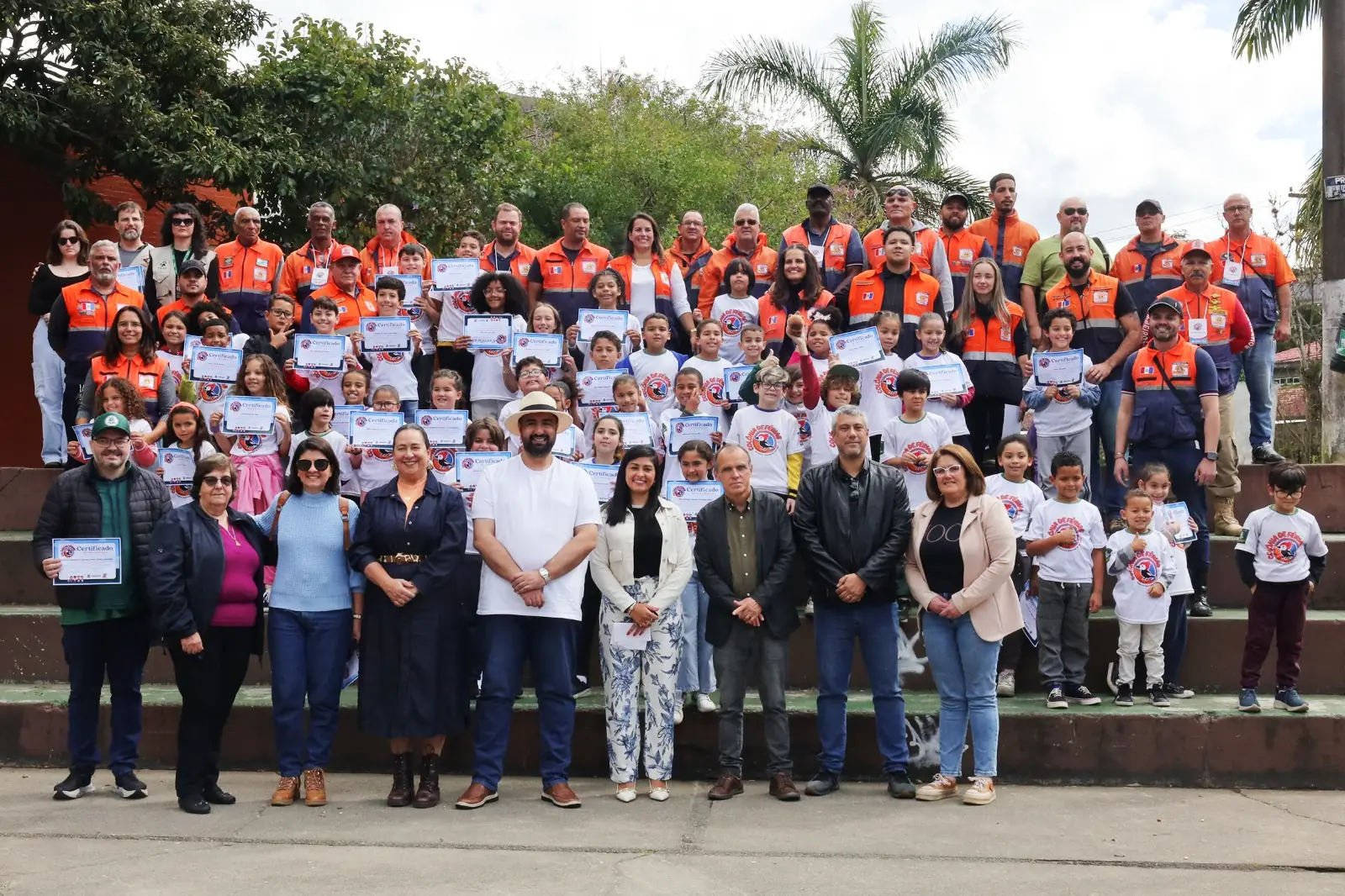 Leia mais sobre o artigo Aventura, diversão e aprendizado marcam a Colônia de Férias da Defesa Civil no Parnaso