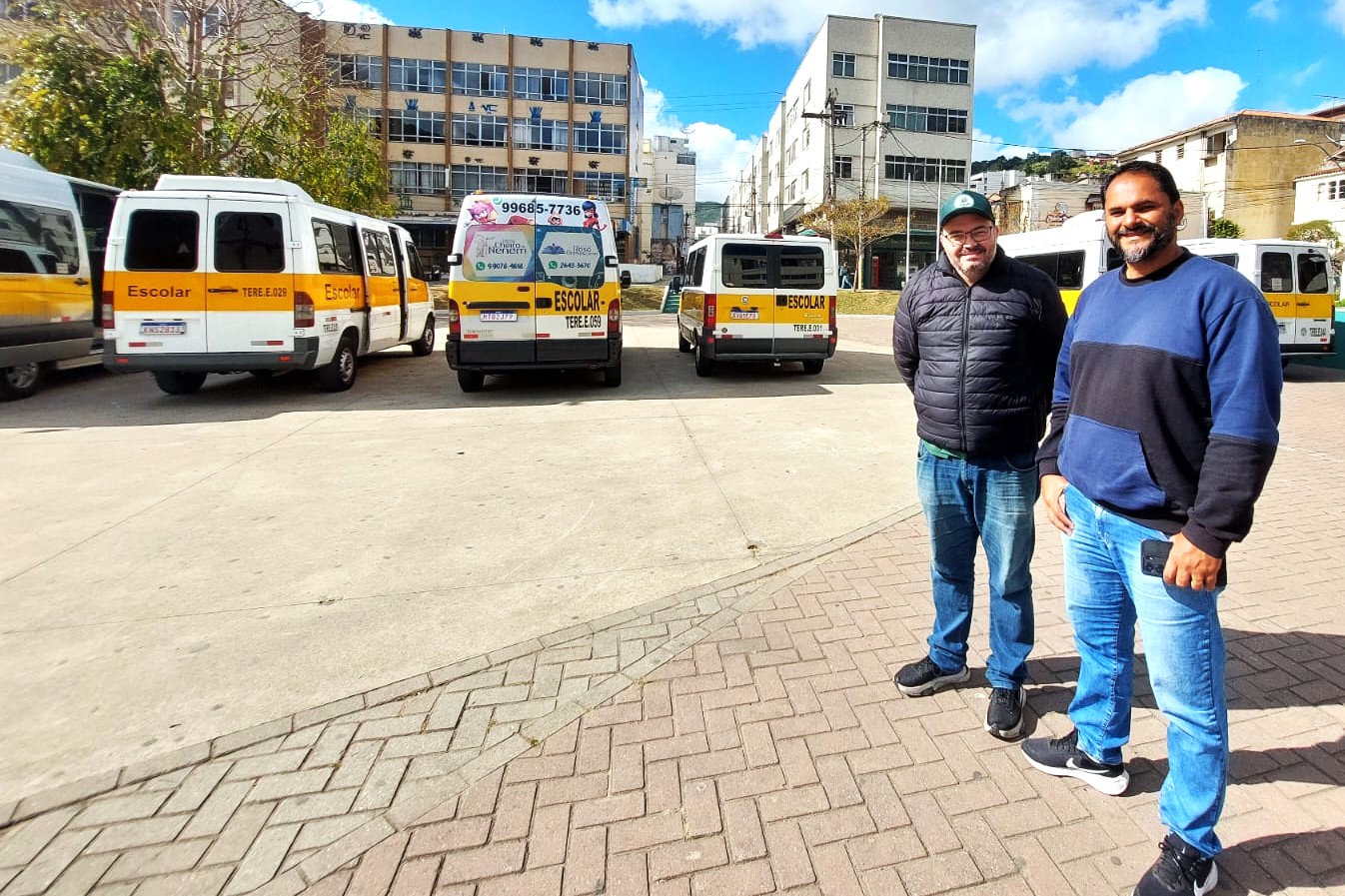 Leia mais sobre o artigo Transporte legal: Segurança intensifica fiscalização e alerta sobre os perigos do transporte escolar clandestino