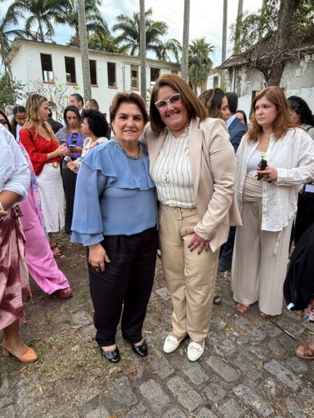 Leia mais sobre o artigo Teresópolis marca presença no lançamento da Pedra Fundamental da 1ª Casa da Mulher Brasileira no Estado do Rio de Janeiro