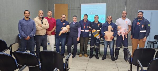Leia mais sobre o artigo Secretaria Municipal de Saúde promove capacitação especial para socorristas do SAMU 