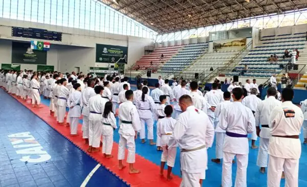 Leia mais sobre o artigo Fim de semana em Teresópolis tem Brasileiro de Karatê-Do, Komboio Cultural, Exposição de Carros Antigos e evento em comemoração à Independência 