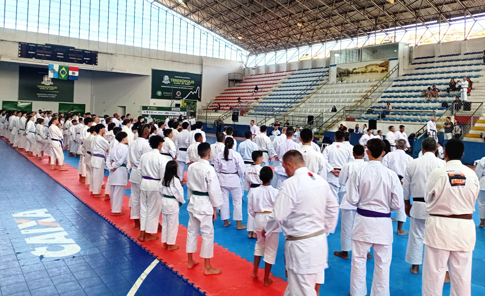 No momento, você está visualizando Fim de semana em Teresópolis tem Brasileiro de Karatê-Do, Komboio Cultural, Exposição de Carros Antigos e evento em comemoração à Independência 