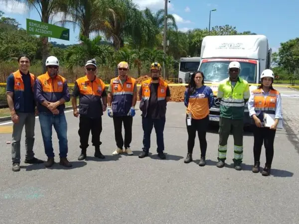 Leia mais sobre o artigo Defesa Civil de Teresópolis participa de simulado de acidente com múltiplas vítimas em Magé