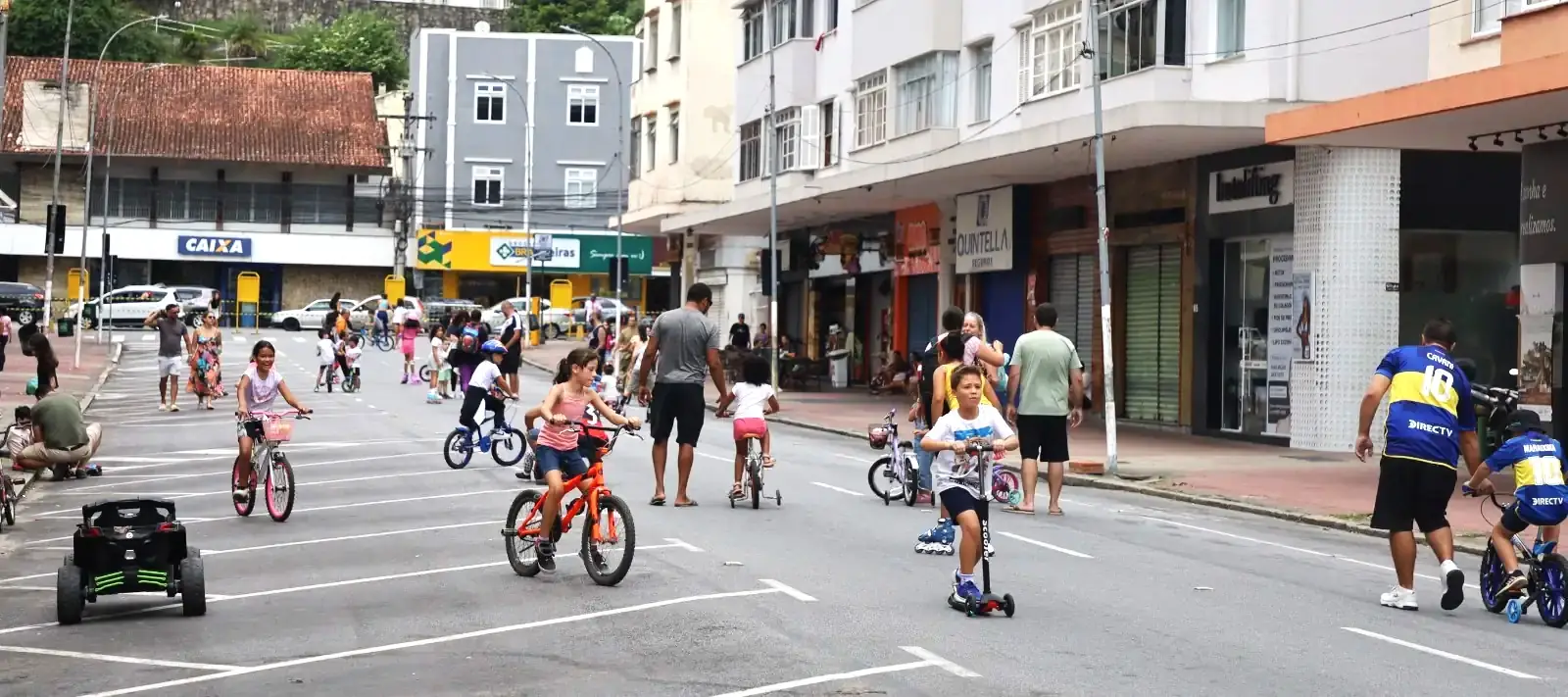 No momento, você está visualizando Feira do Rolo, Cultura de Raiz, Música na Matriz, Mostra de Arte e Domingo no Parque neste fim de semana em Teresópolis