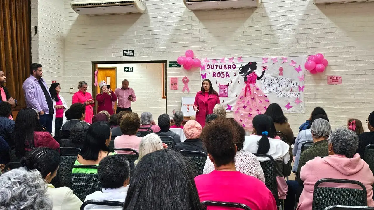 No momento, você está visualizando Outubro Rosa: CRAS Alto participa de ação de saúde e de fortalecimento de vínculos na Beira Linha