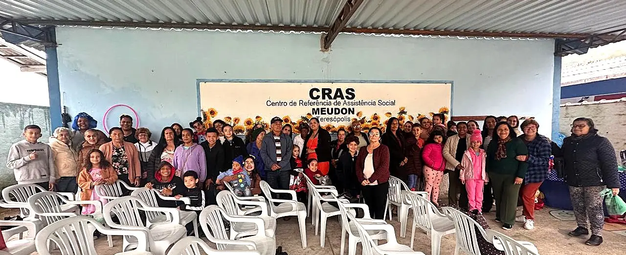 No momento, você está visualizando Encontro de gerações: CRAS Meudon celebra os dias das crianças e da pessoa idosa