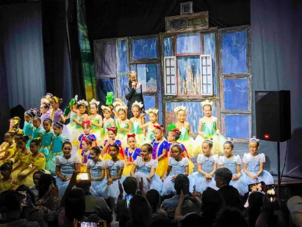 Leia mais sobre o artigo ‘Sonho Real’: Espetáculo de ballet infantil encanta o público na Casa de Cultura de Teresópolis