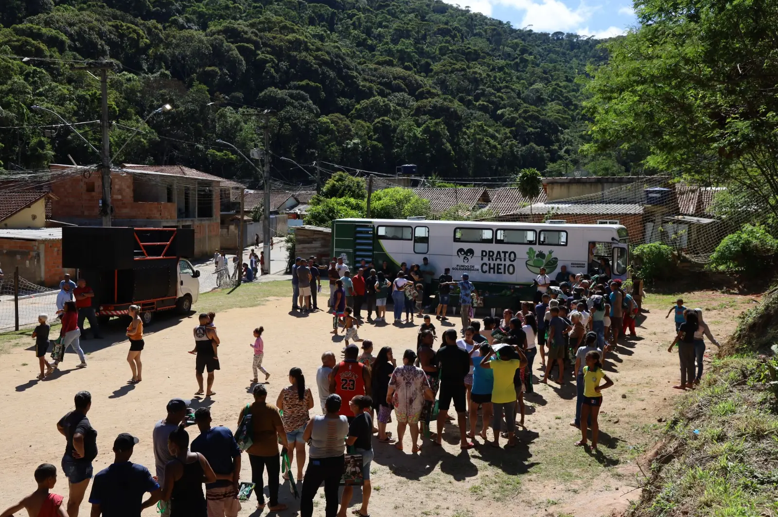 No momento, você está visualizando Prato Cheio: Portelinha é o primeiro bairro a receber o programa de aquisição de alimentos em evento especial de Natal