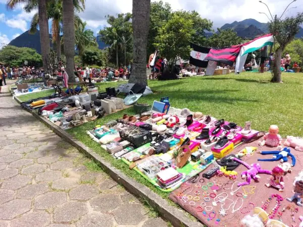 Leia mais sobre o artigo Feira do Rolo: point da economia circular e criativa em Teresópolis