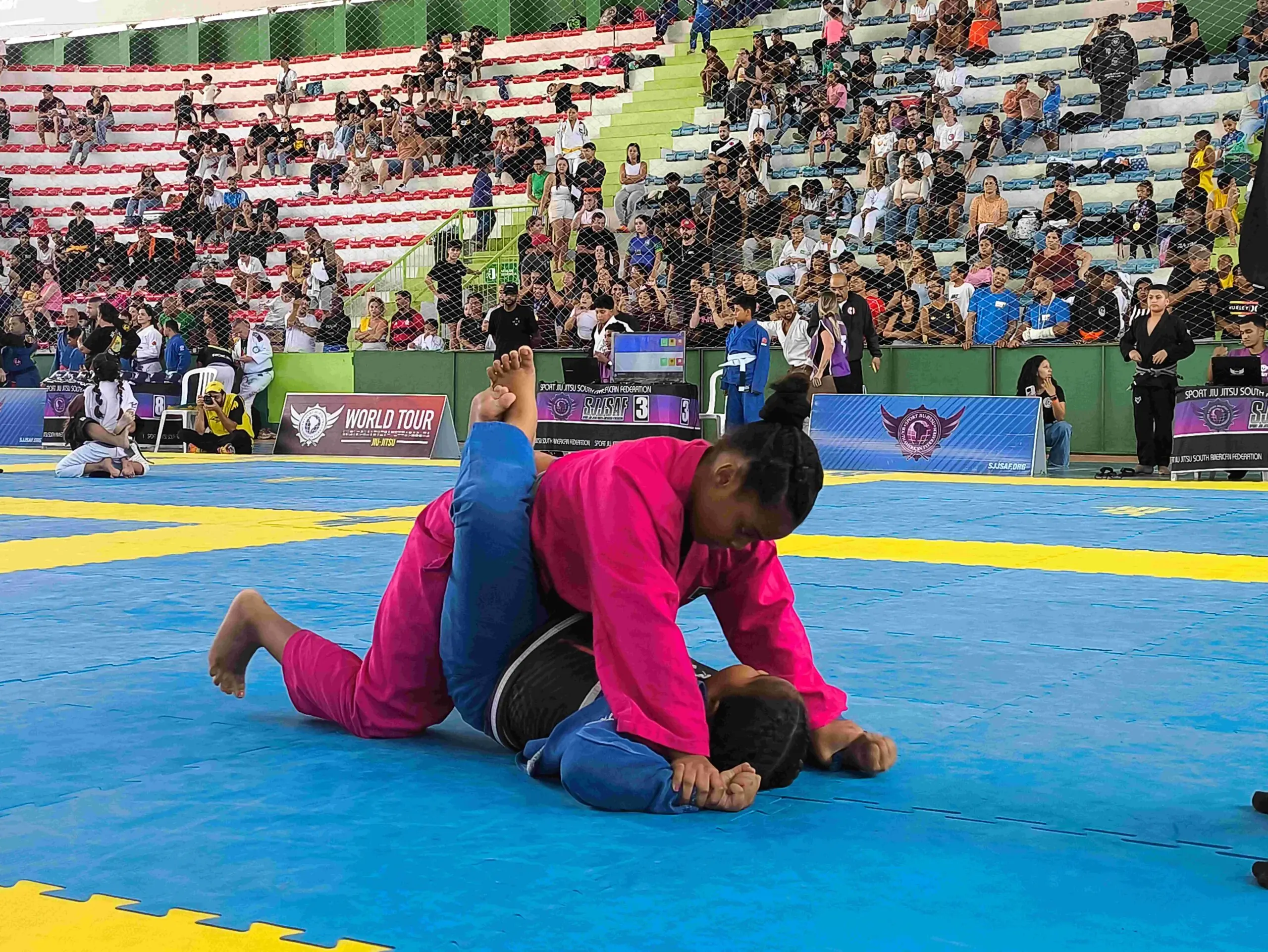 No momento, você está visualizando 1ª Copa ECOAR de Jiu-Jitsu promove inclusão e protagonismo de crianças com Síndrome de Down, em Teresópolis