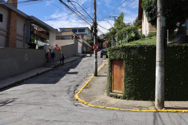 Leia mais sobre o artigo Secretaria de Segurança, Ordem Pública e Mobilidade inicia ordenamento do trânsito no bairro dos Pinheiros