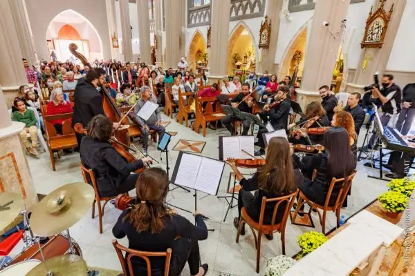 Read more about the article Concerto do projeto Música na Matriz celebra o Aniversário da Cidade