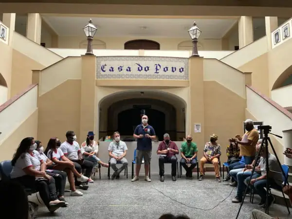 Leia mais sobre o artigo Prefeitura de Teresópolis e escolas de samba se reúnem para tratar de demandas das agremiações