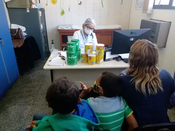 Leia mais sobre o artigo Centro Materno Infantil começa distribuição de leite em pó da campanha “Dose de solidariedade”