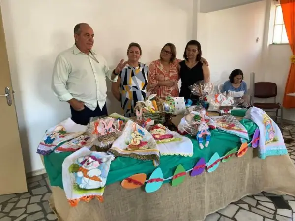Leia mais sobre o artigo Exposição de artesanatos marca a Páscoa do CRAS Alto