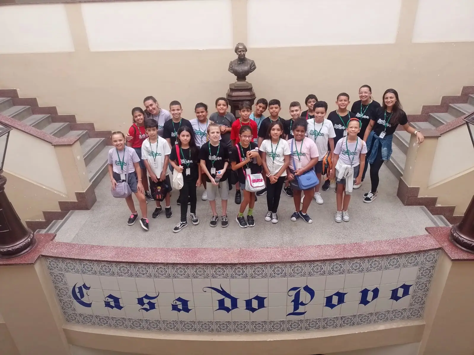 No momento, você está visualizando Projeto ‘Olhar Teresópolis’: Alunos fazem aula-passeio aos prédios da Prefeitura e da Câmara Municipal