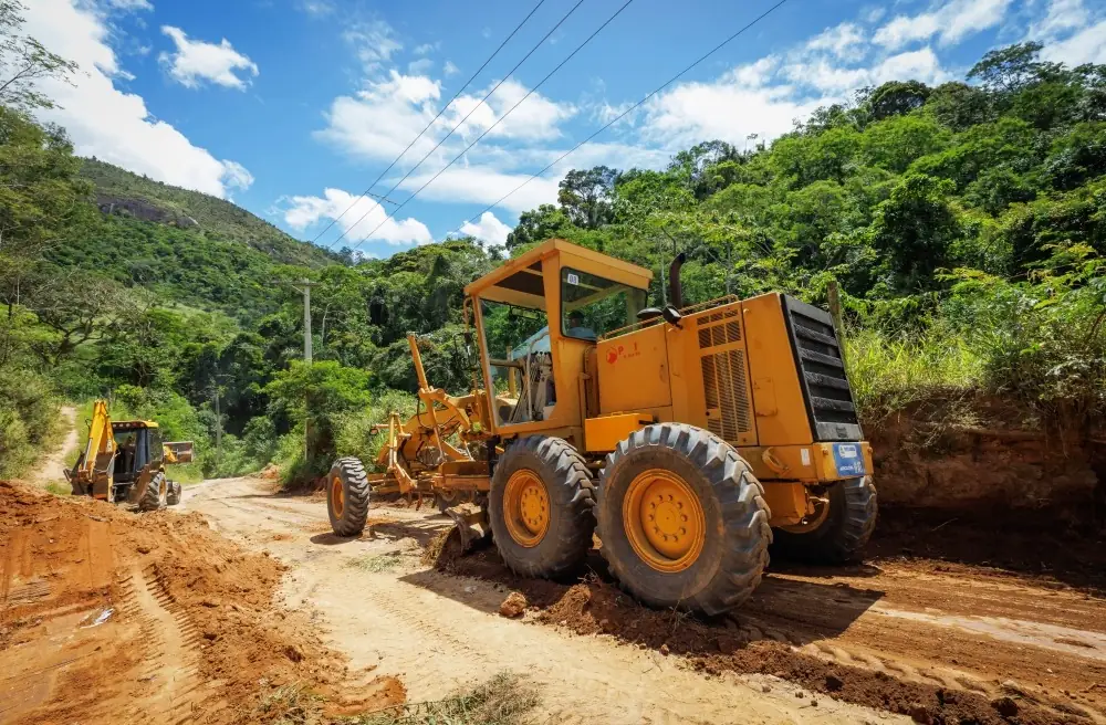 No momento, você está visualizando MÁQUINAS PESADAS PARA O INTERIOR