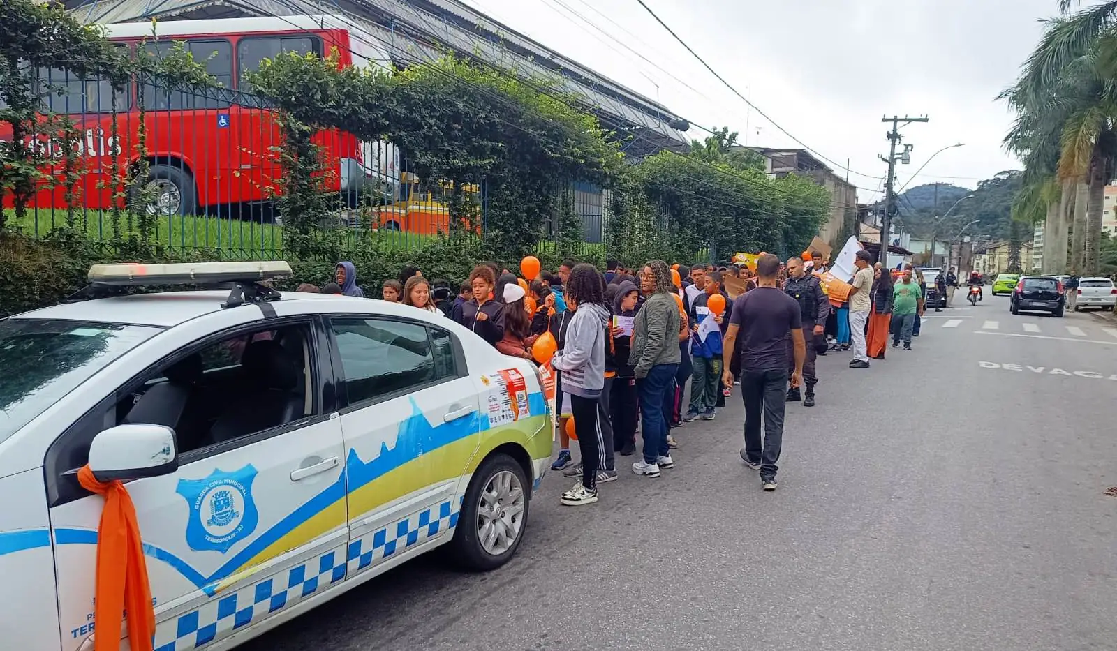 Leia mais sobre o artigo Maio Laranja: Prefeitura promove 1ª Caminhada pela Prevenção ao Abuso e Exploração Sexual Contra Crianças e Adolescentes de Teresópolis