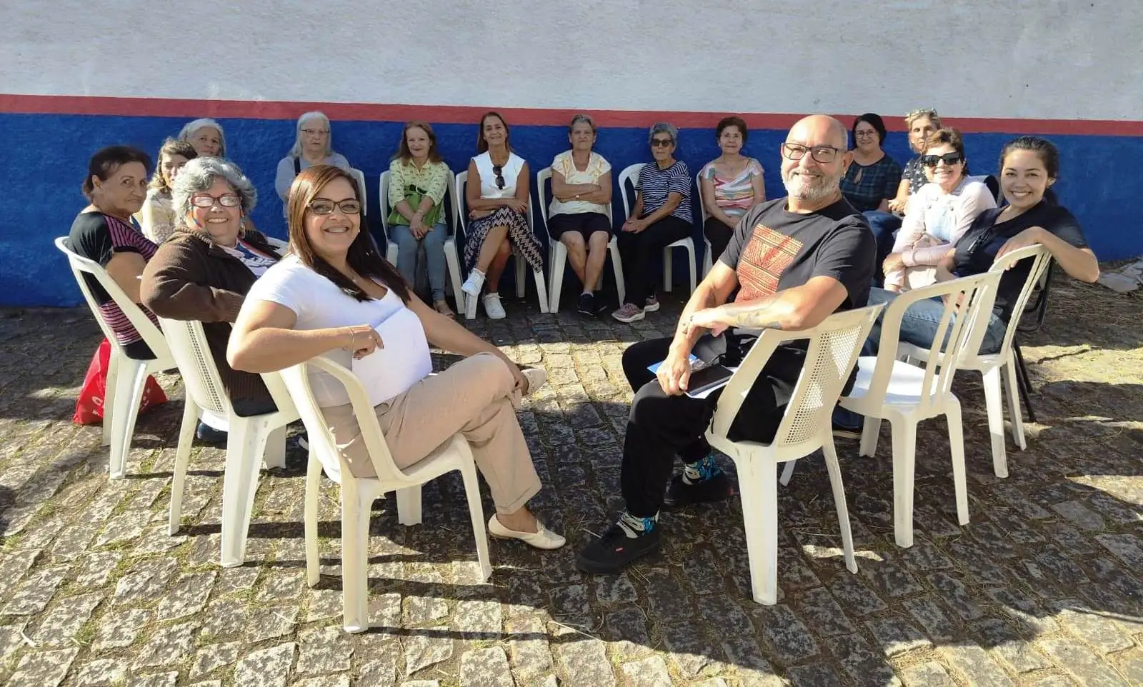 No momento, você está visualizando ‘Junho Violeta’: Idosas integrantes do CRAS Alto participam de roda de conversa sobre conscientização e prevenção da violência contra a pessoa idosa