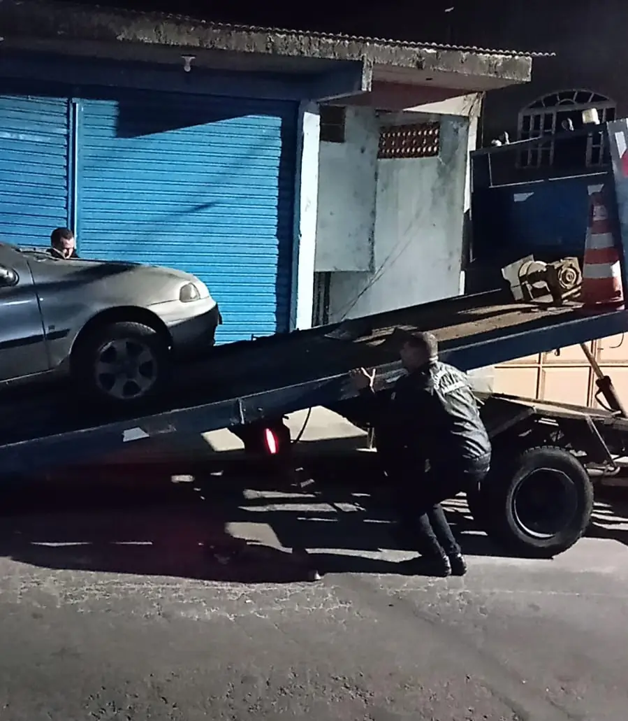 No momento, você está visualizando Guarda Civil Municipal de Teresópolis recolhe 8 carros abandonados em via pública