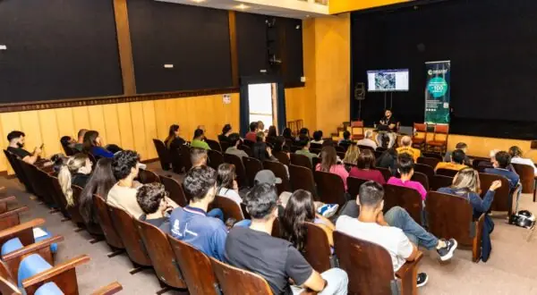 Leia mais sobre o artigo Governo Digital: Prefeitura de Teresópolis e empresa Geopixel atualizam equipes técnicas sobre a plataforma de gestão territorial