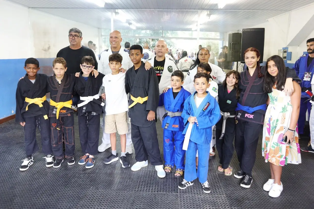 Leia mais sobre o artigo Seminário ‘The Legend’ – Royce Gracie é realizado no Ginásio Pedrão