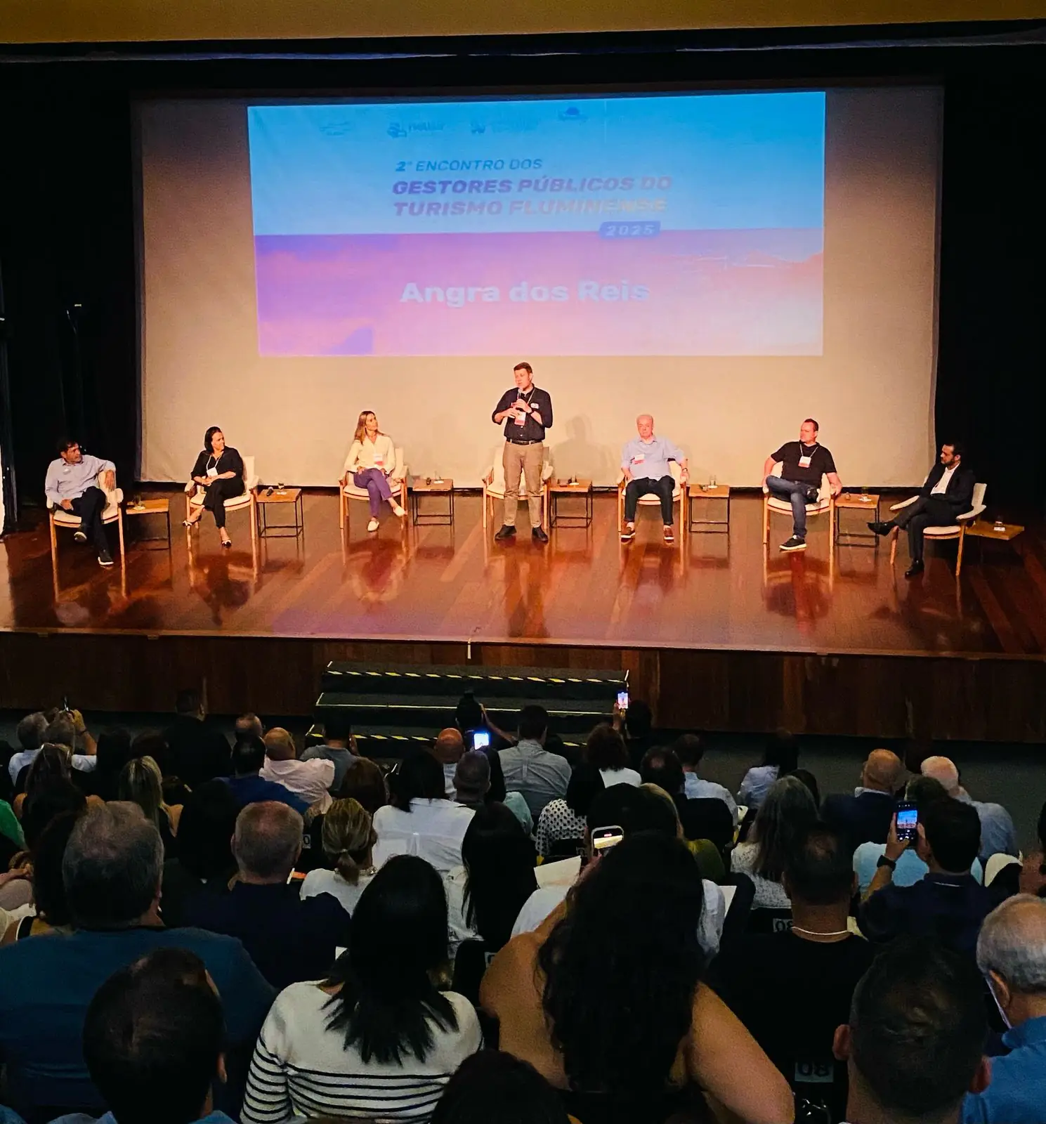 No momento, você está visualizando Teresópolis se destaca em encontro estadual de turismo em Niterói