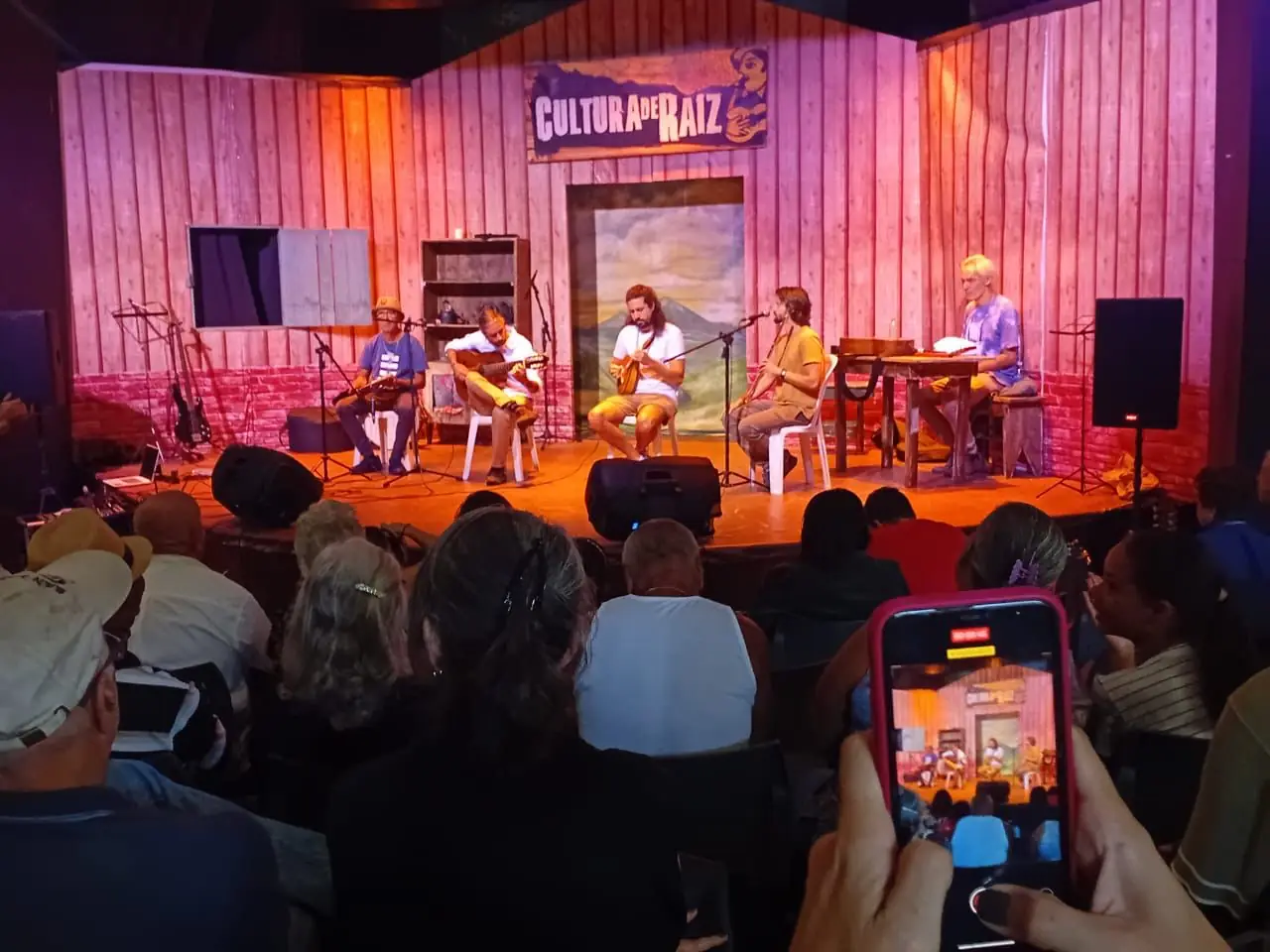 Leia mais sobre o artigo Cultura de Raiz celebra 16 anos com festa para a tradição e a diversidade cultural de Teresópolis