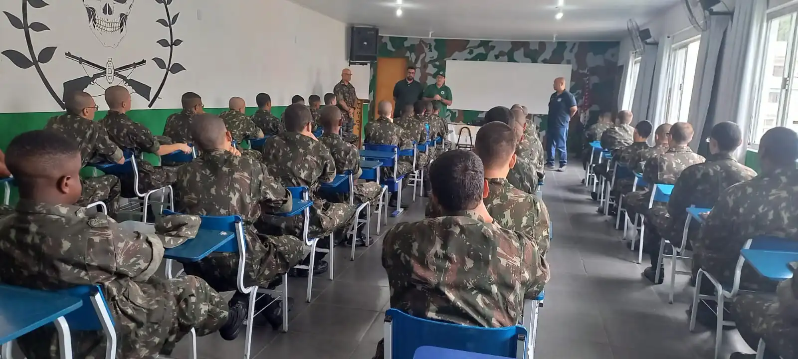 Leia mais sobre o artigo Prefeitura de Teresópolis lança projeto GAT – Grupo de Apoio ao Trânsito, em parceria com o Tiro de Guerra