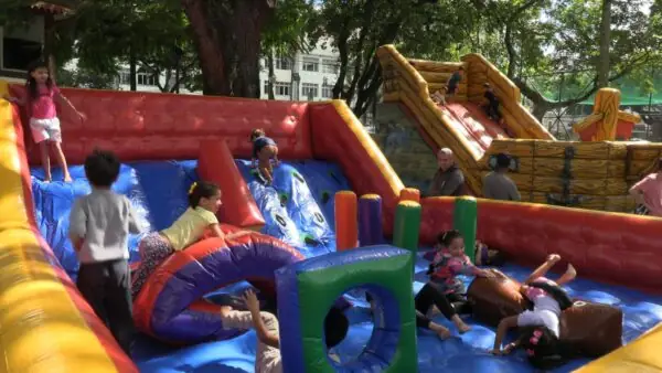 Leia mais sobre o artigo Alegria e diversão marcam a 12ª edição do ‘Domingo no Parque’
