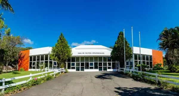 Leia mais sobre o artigo Talentos da Casa: Evento celebra os 37 anos da Casa de Cultura de Teresópolis nesta quinta, 29/05