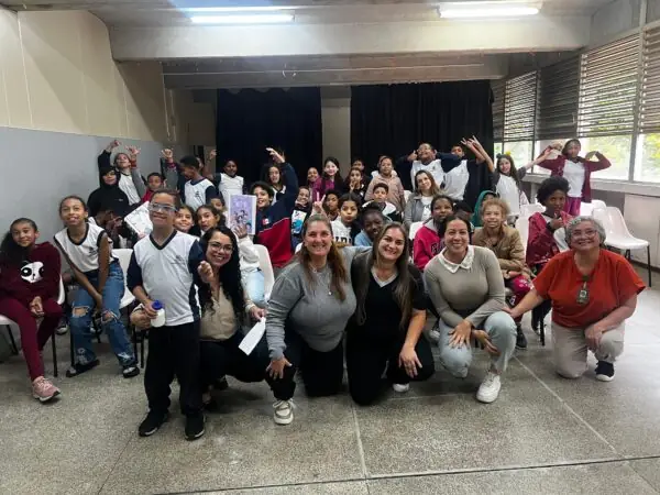 Leia mais sobre o artigo CRAS Barroso realiza Pré-Conferência da Assistência Social com alunos da Escola Municipal Sebastião Mello
