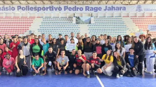 Leia mais sobre o artigo Cento e dez jovens participam das Olimpíadas do PROMAJ no Ginásio Pedrão