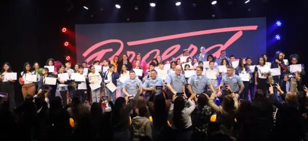 Leia mais sobre o artigo Drogas, não: Cerca de 800 alunos de 19 escolas municipais e de um colégio particular se formam no Proerd, em Teresópolis