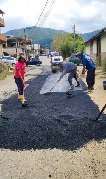 Leia mais sobre o artigo Secretaria de Agricultura inicia a semana com frentes de trabalho em diversos bairros
