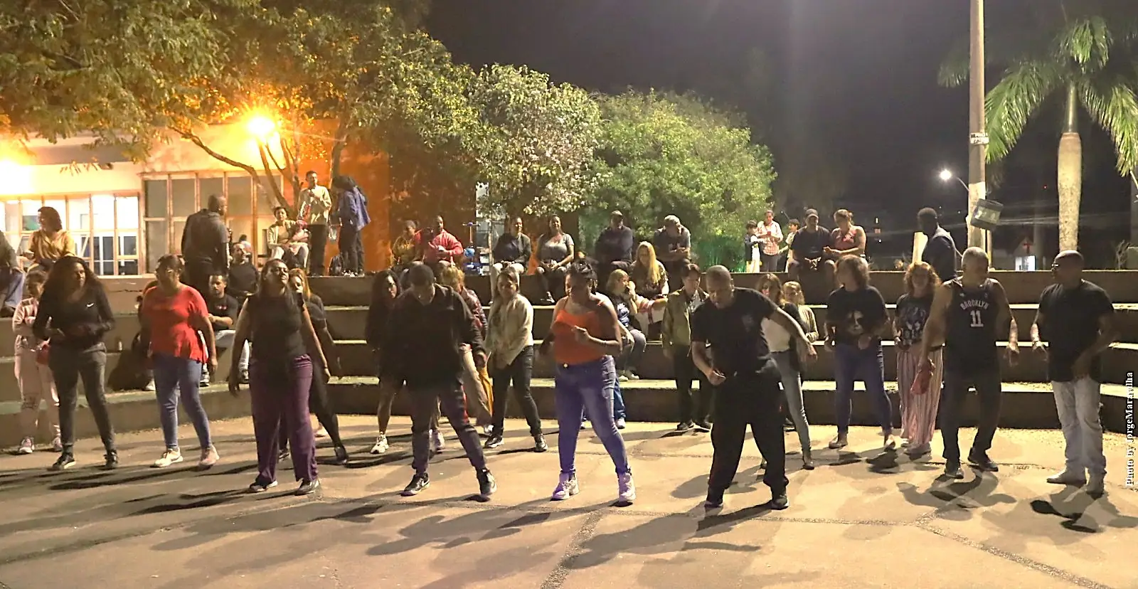 Leia mais sobre o artigo Baile Charme ganha espaço no anfiteatro da Casa de Cultura de Teresópolis