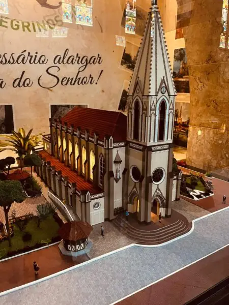 Leia mais sobre o artigo Revitalização da Praça da Matriz de Santa Teresa valoriza patrimônio histórico e turístico de Teresópolis