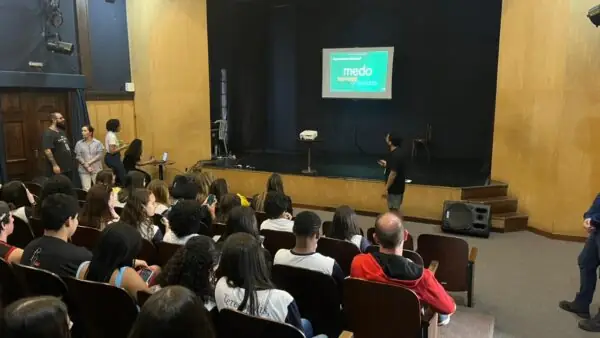 Leia mais sobre o artigo Educação promove encontro com alunos da Rede Municipal sobre o Saeb